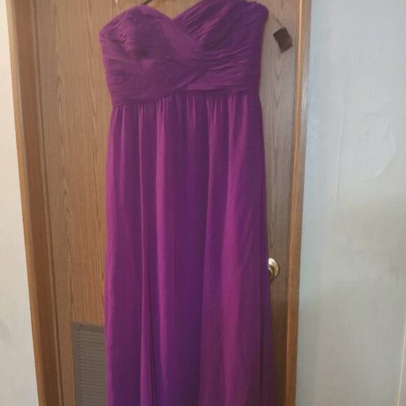 Ralph Lauren Strapless New With Tags Long Evening Gown in Vivid Violet, Size 14 - Picture 1 of 3